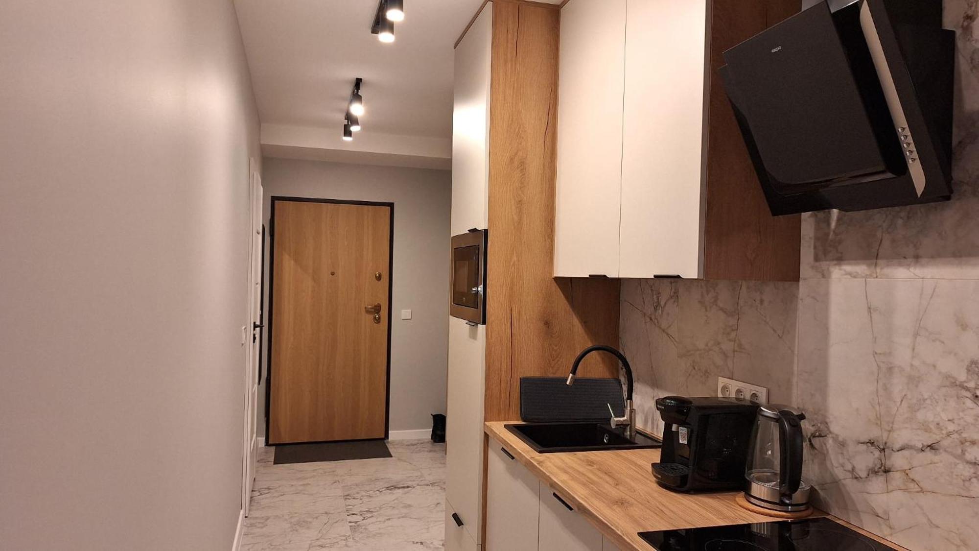 M&m Solaris 401 Apartment