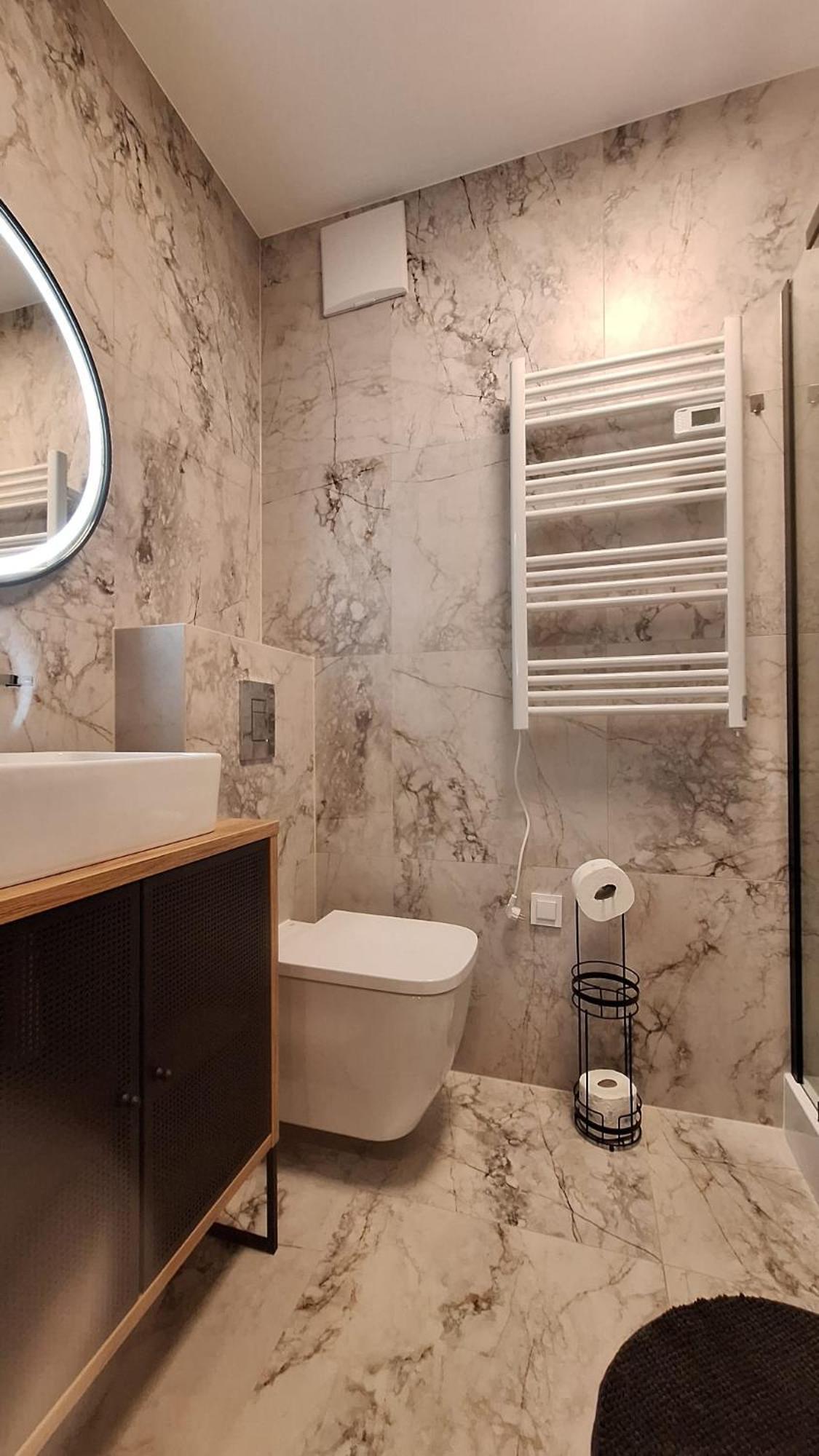 M&m Solaris 401 Apartment